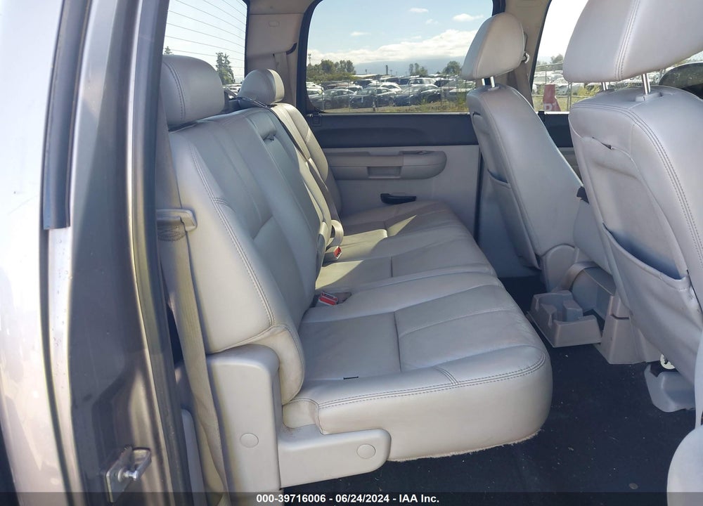2008 CHEVROLET SILVERADO 1500 LT1 VIN: 3GCEC13J18G118931