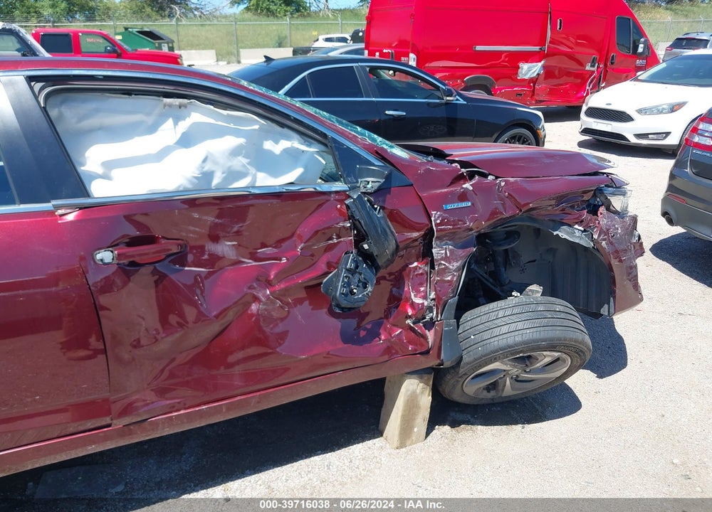 2019 HONDA INSIGHT LX VIN: 19XZE4F12KE017411
