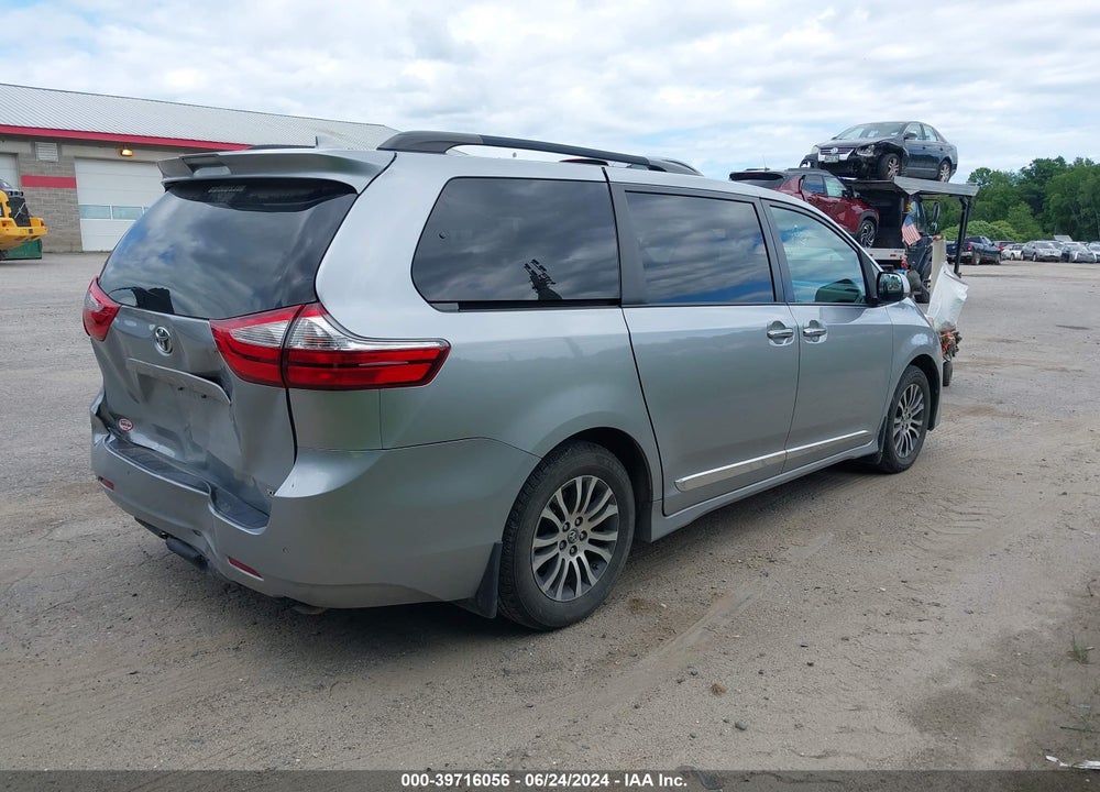 2018 TOYOTA SIENNA XLE 8 PASSENGER VIN: 5TDYZ3DCXJS949004