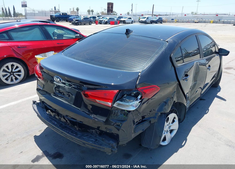 2018 KIA FORTE LX VIN: 3KPFK4A73JE168943
