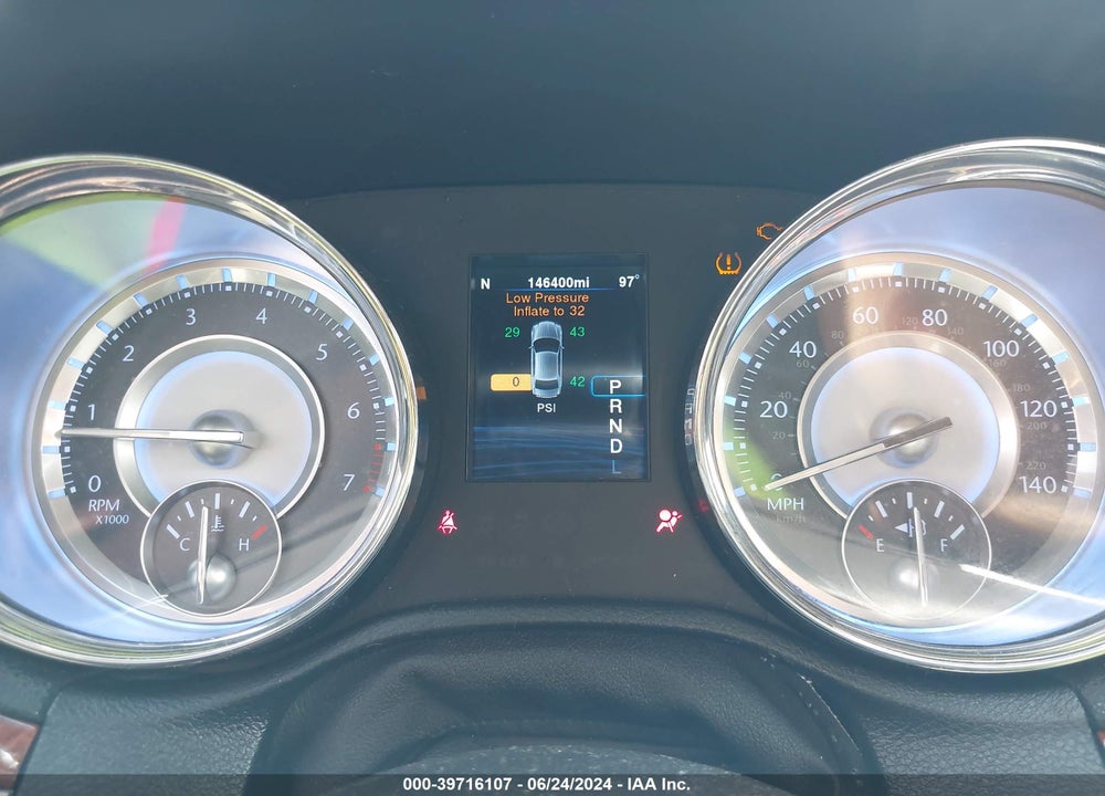 2014 CHRYSLER 300 VIN: 2C3CCAAG5EH355355