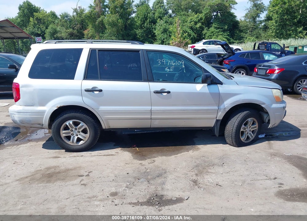 2005 HONDA PILOT VIN: 5FNYF18425B039566