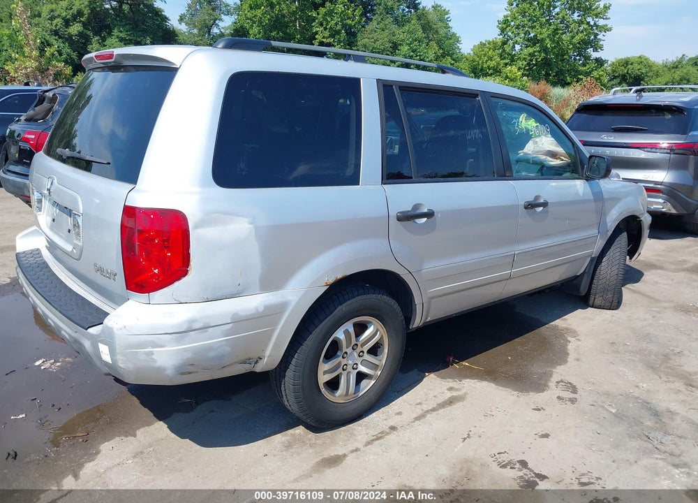 2005 HONDA PILOT VIN: 5FNYF18425B039566