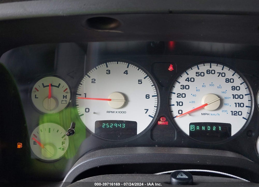 2005 DODGE RAM 1500 SLT/LARAMIE VIN: 1D7HU18D15S216784