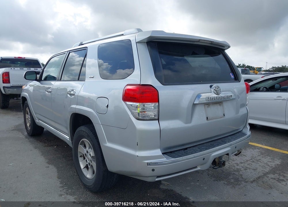 2010 TOYOTA 4RUNNER SR5 V6 VIN: JTEZU5JR2A5011846