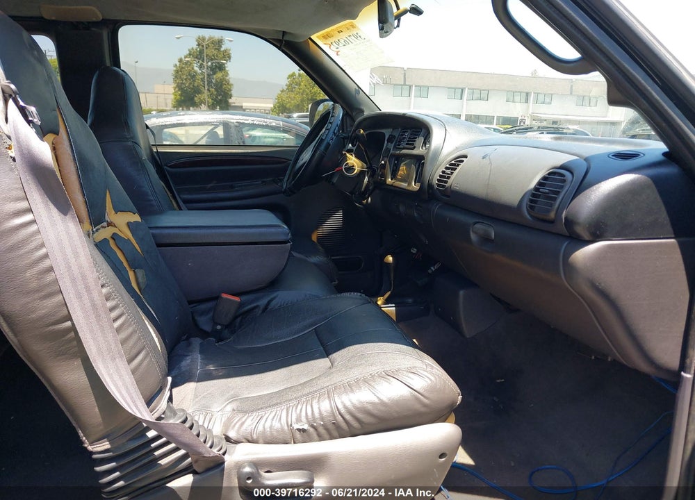 1999 DODGE RAM 1500 ST VIN: 1B7HF13Z7XJ521657
