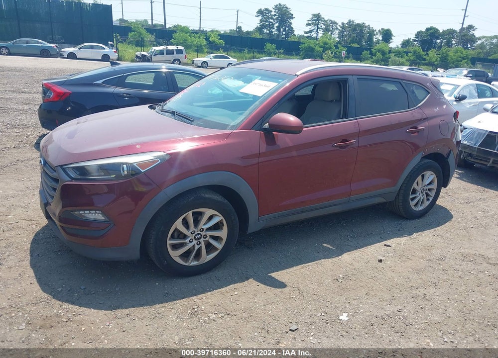 2016 HYUNDAI TUCSON SE VIN: KM8J3CA40GU118210