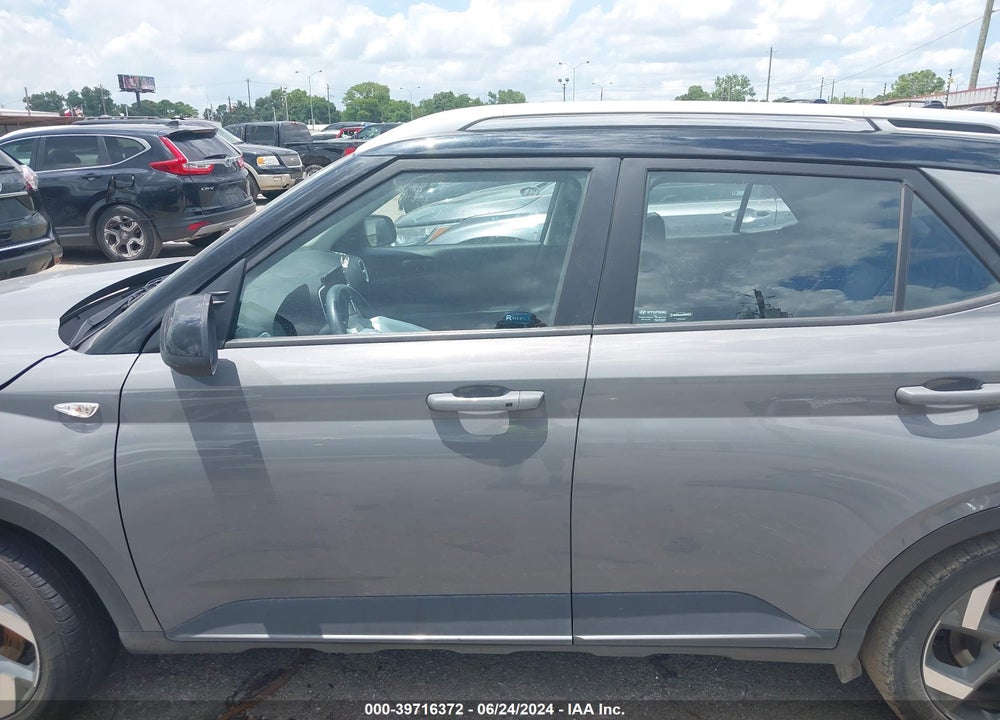 2022 HYUNDAI VENUE LIMITED VIN: KMHRC8A34NU164417