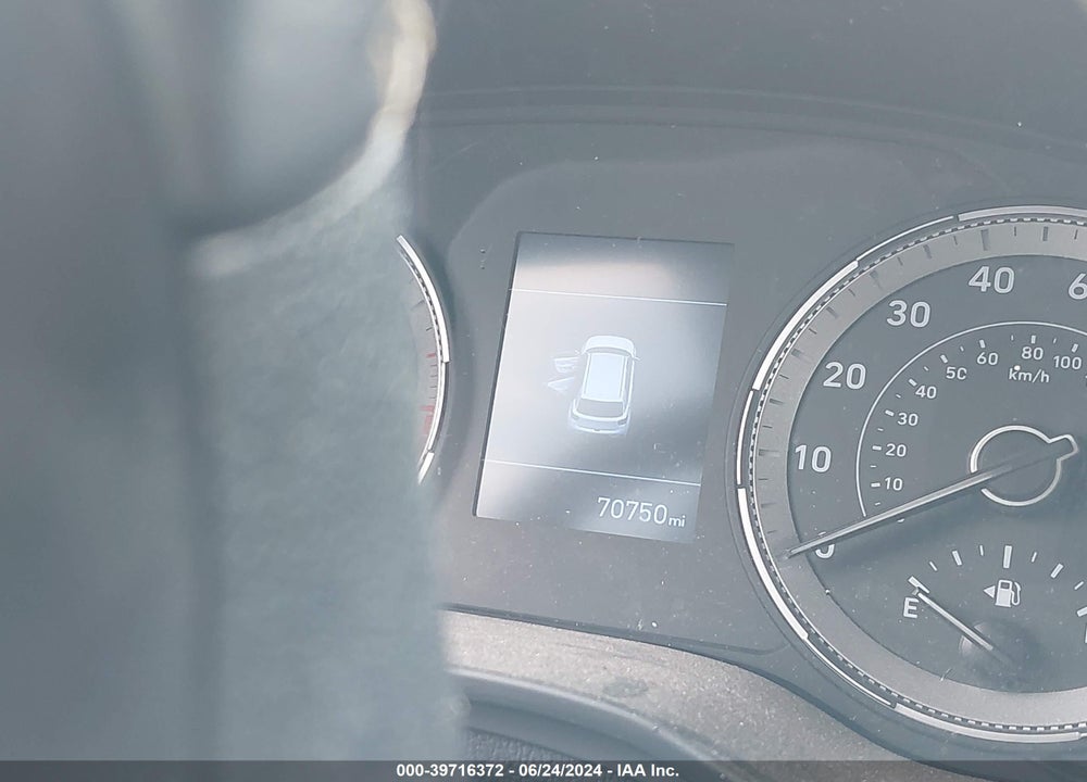 2022 HYUNDAI VENUE LIMITED VIN: KMHRC8A34NU164417