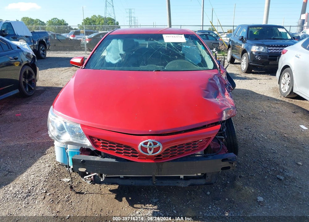 2013 TOYOTA CAMRY SE VIN: 4T1BF1FK5DU674371
