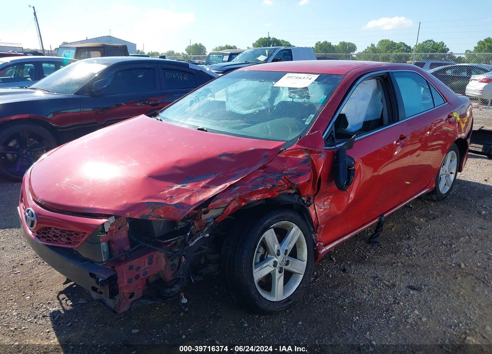 2013 TOYOTA CAMRY SE VIN: 4T1BF1FK5DU674371