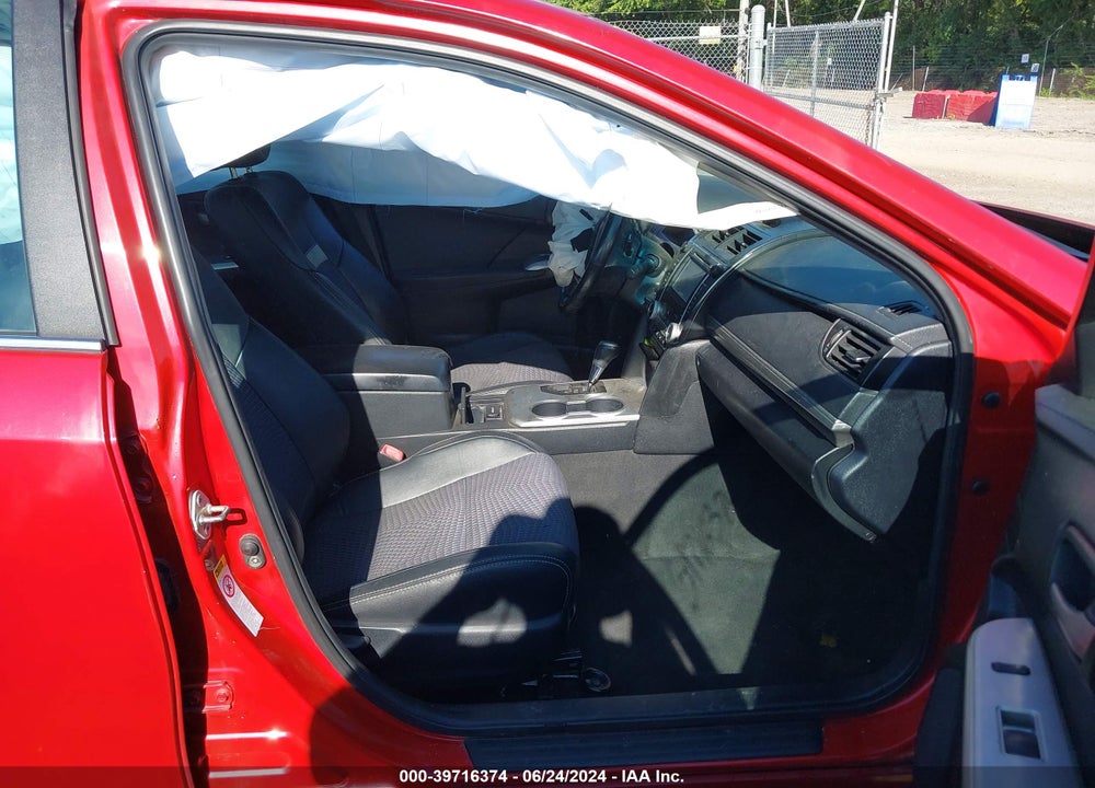 2013 TOYOTA CAMRY SE VIN: 4T1BF1FK5DU674371
