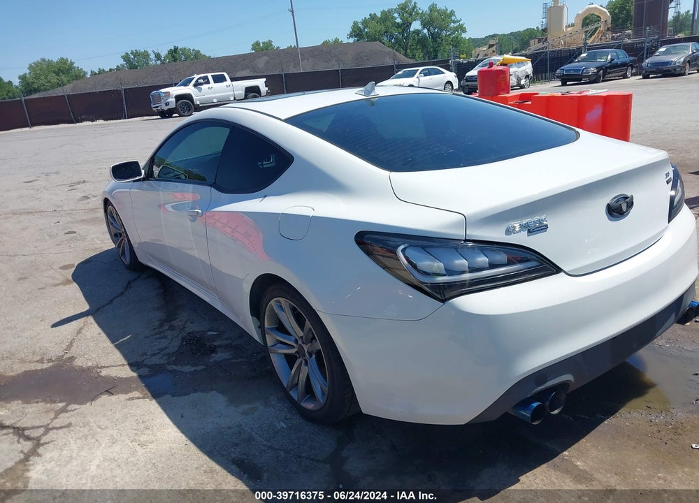2011 HYUNDAI GENESIS 3.8 R-SPEC VIN: KMHHU6KH0BU052958