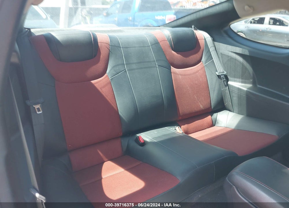 2011 HYUNDAI GENESIS 3.8 R-SPEC VIN: KMHHU6KH0BU052958