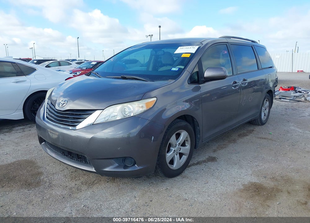 2013 TOYOTA SIENNA LE V6 8 PASSENGER VIN: 5TDKK3DC0DS307793
