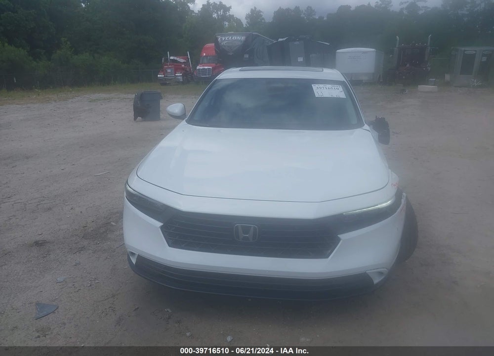 2024 HONDA ACCORD EX VIN: 1HGCY1F39RA023718