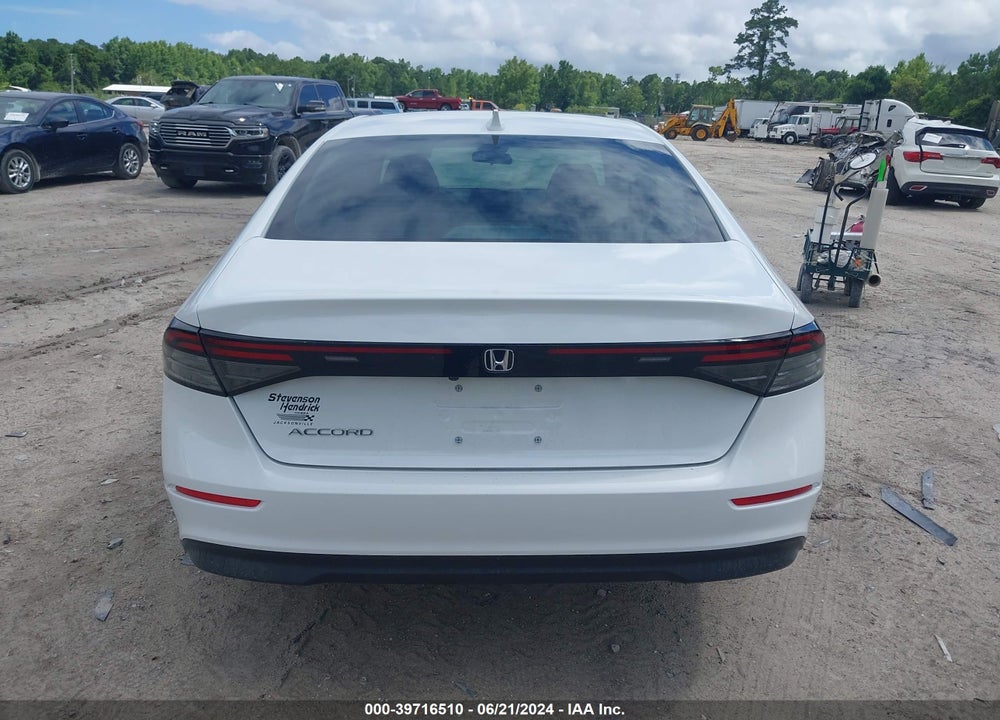 2024 HONDA ACCORD EX VIN: 1HGCY1F39RA023718