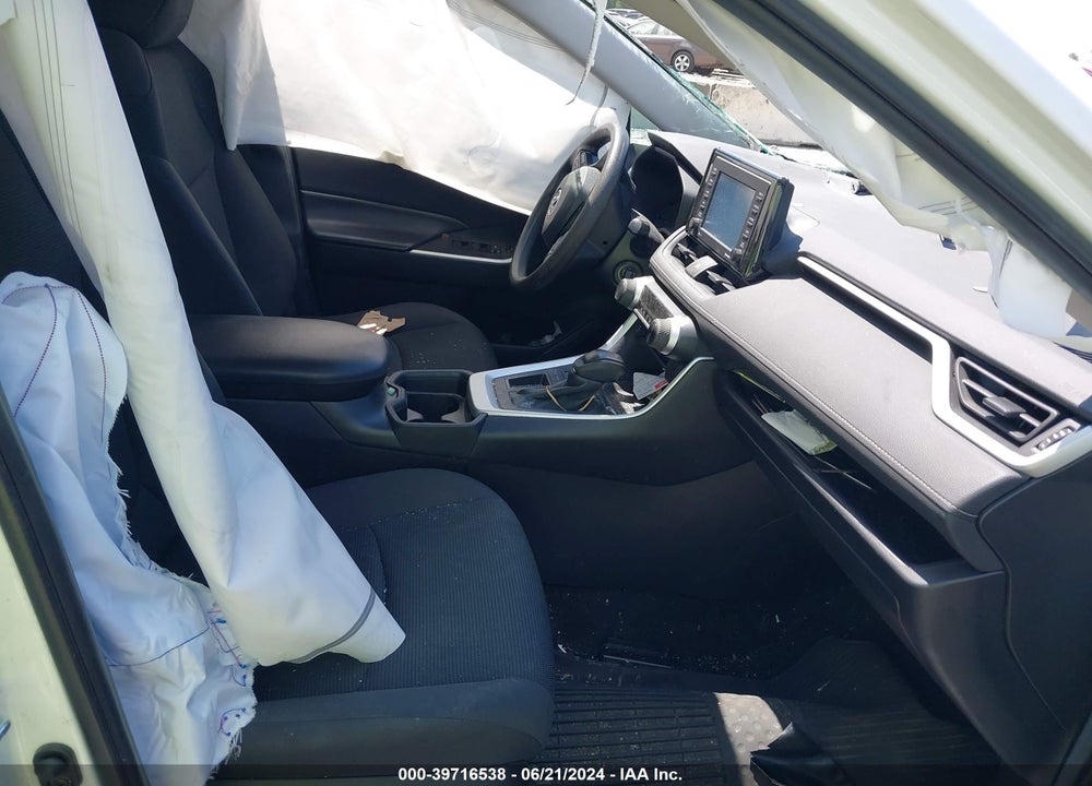 2021 TOYOTA RAV4 LE VIN: 2T3K1RFVXMC122865