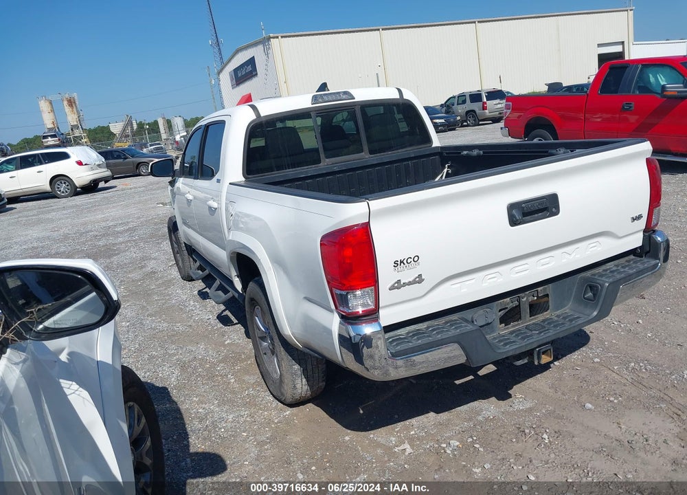 2017 TOYOTA TACOMA SR5 V6 VIN: 3TMCZ5AN6HM104592
