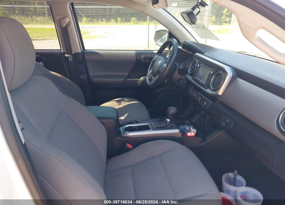 2017 TOYOTA TACOMA SR5 V6 VIN: 3TMCZ5AN6HM104592