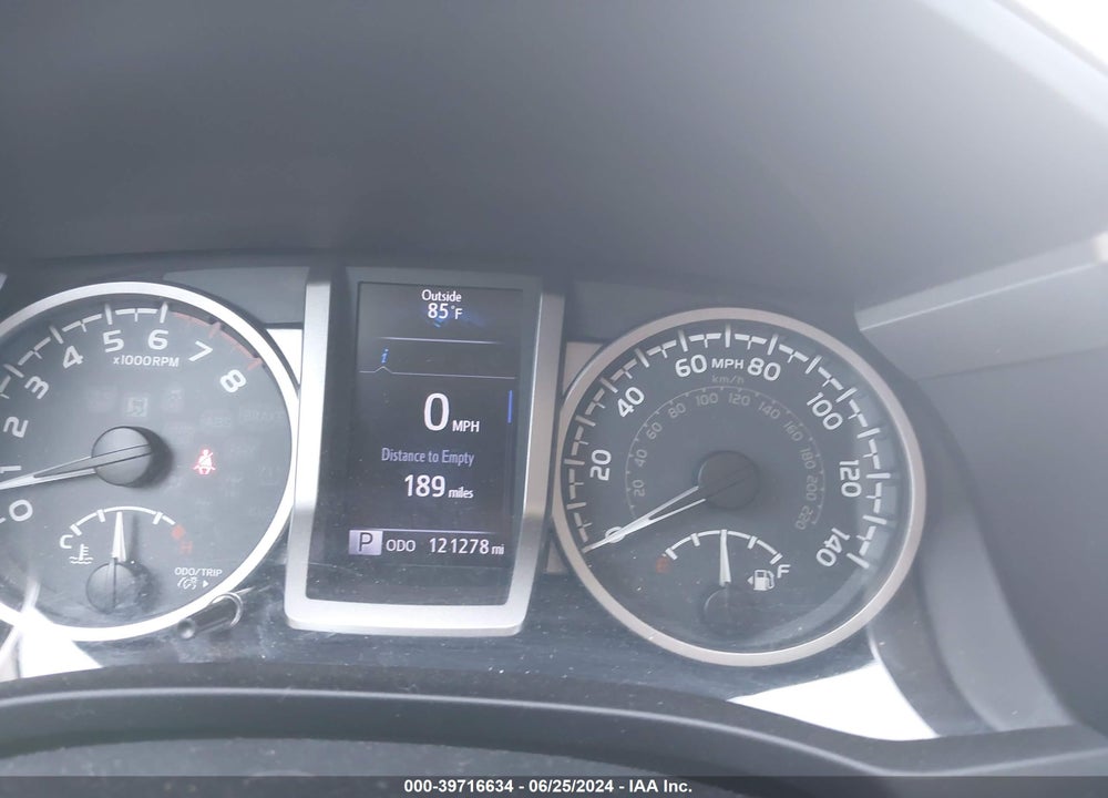 2017 TOYOTA TACOMA SR5 V6 VIN: 3TMCZ5AN6HM104592