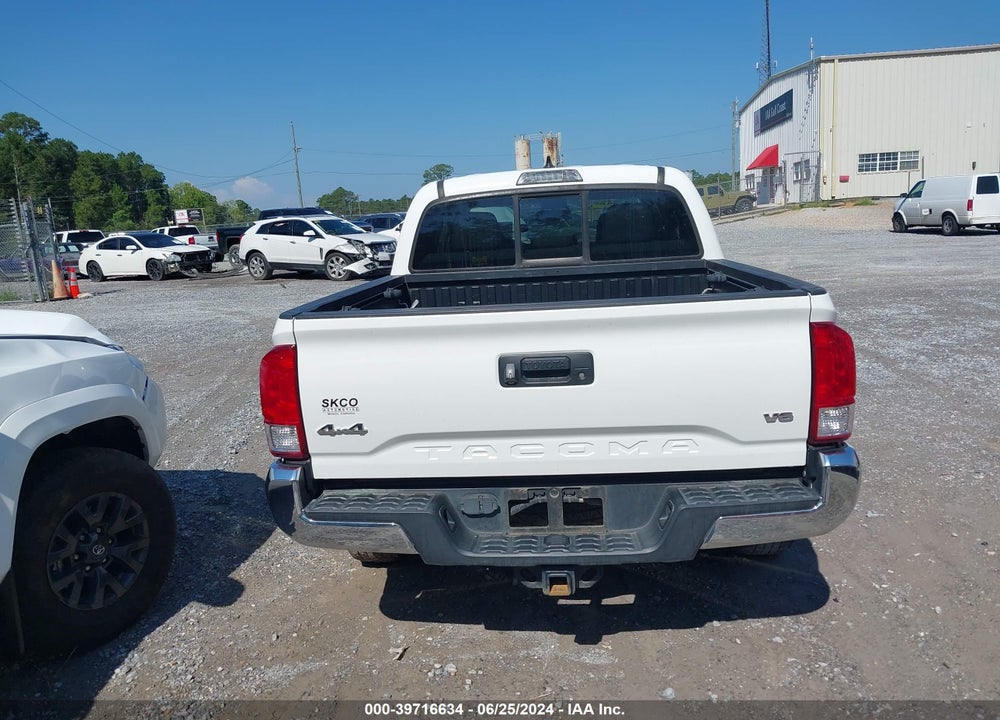 2017 TOYOTA TACOMA SR5 V6 VIN: 3TMCZ5AN6HM104592