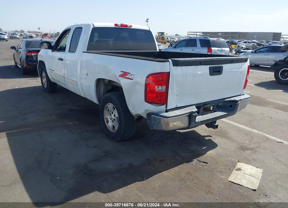 2009 CHEVROLET SILVERADO 1500 LT VIN: 1GCEC29009Z121454