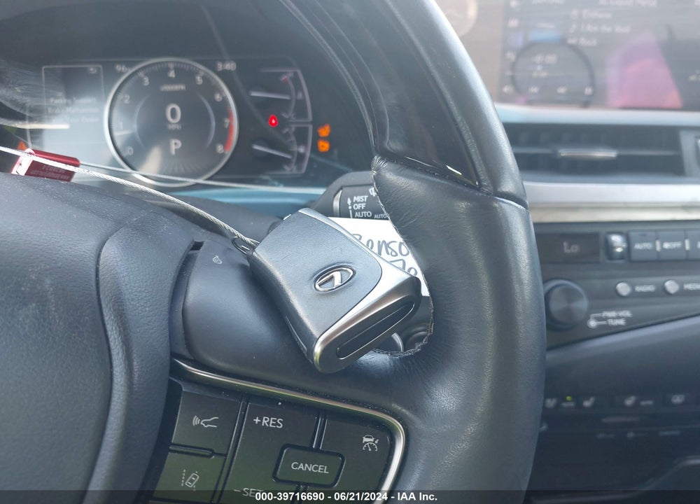2019 LEXUS ES 350 LUXURY VIN: JTHBZ1B18K2005026