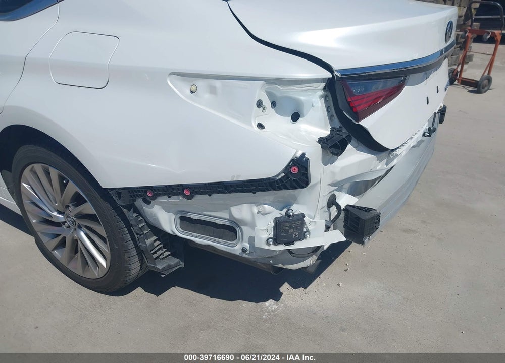 2019 LEXUS ES 350 LUXURY VIN: JTHBZ1B18K2005026