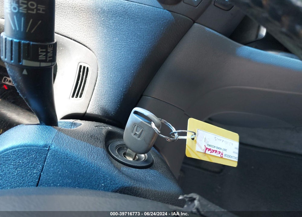 2007 HONDA ACCORD 2.4 EX VIN: 1HGCM56737A084498