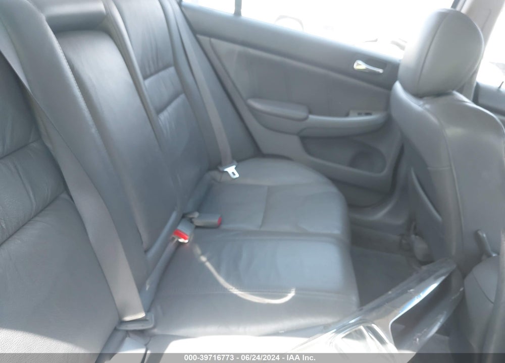 2007 HONDA ACCORD 2.4 EX VIN: 1HGCM56737A084498