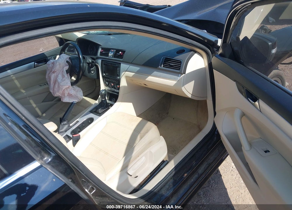 2013 VOLKSWAGEN PASSAT 2.5L SE VIN: 1VWBH7A38DC003653