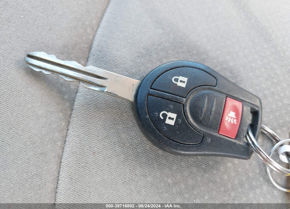 2010 NISSAN ROGUE S VIN: JN8AS5MV3AW612326