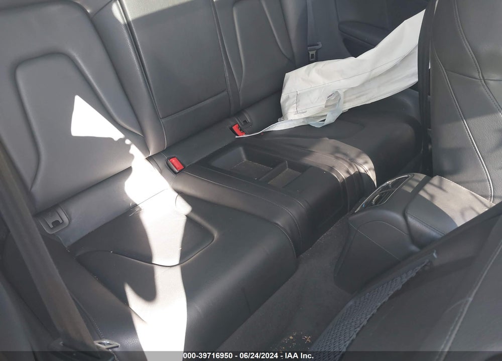 2010 AUDI A5 2.0T PREMIUM VIN: WAULFAFR1AA065455