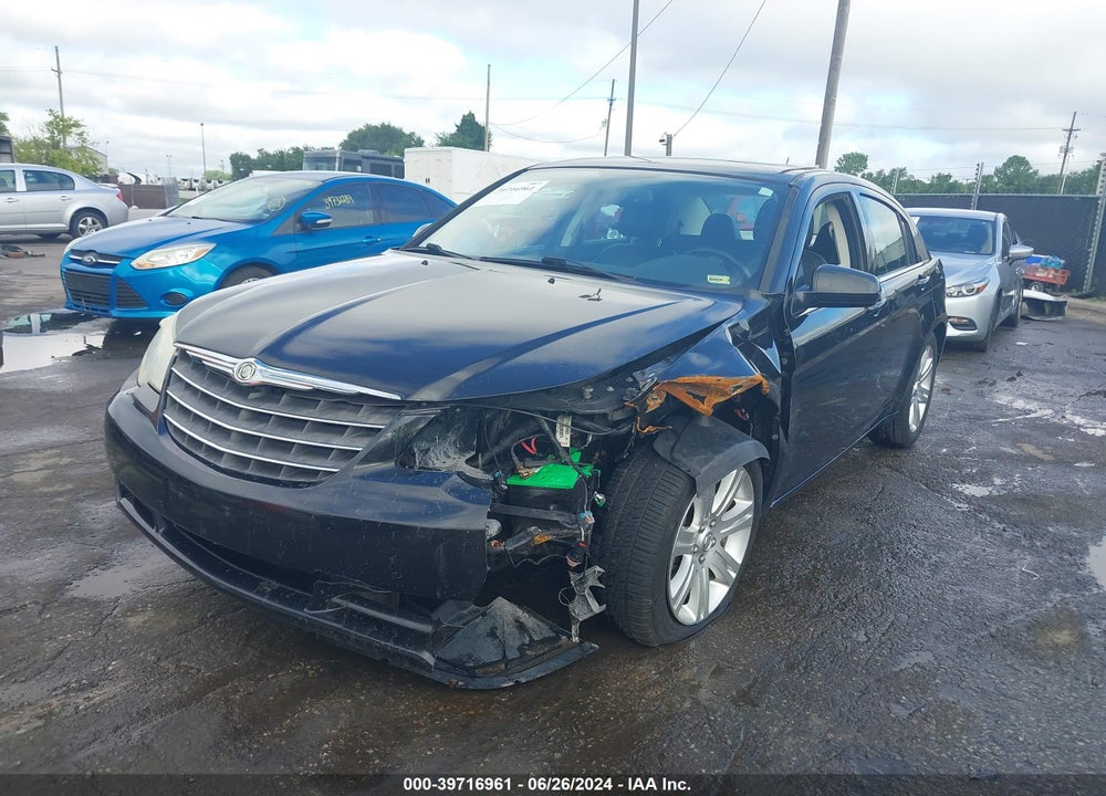 2010 CHRYSLER SEBRING LIMITED VIN: 1C3CC5FV8AN148992