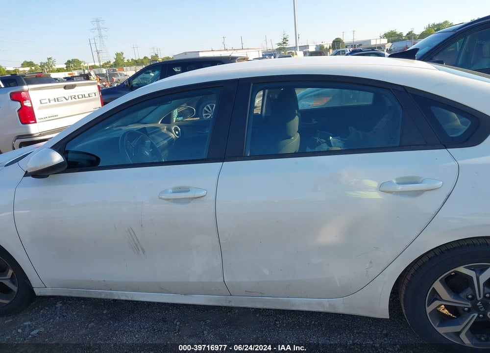 2019 KIA FORTE LXS VIN: 3KPF24AD7KE065757