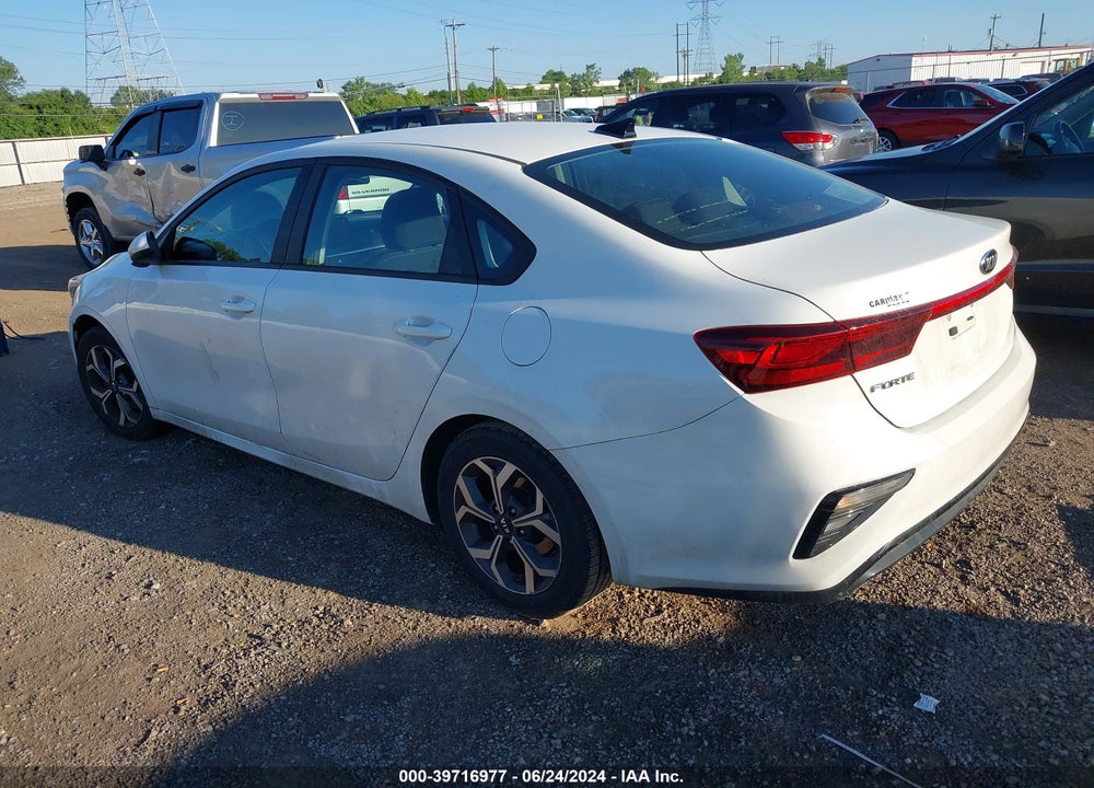 2019 KIA FORTE LXS VIN: 3KPF24AD7KE065757
