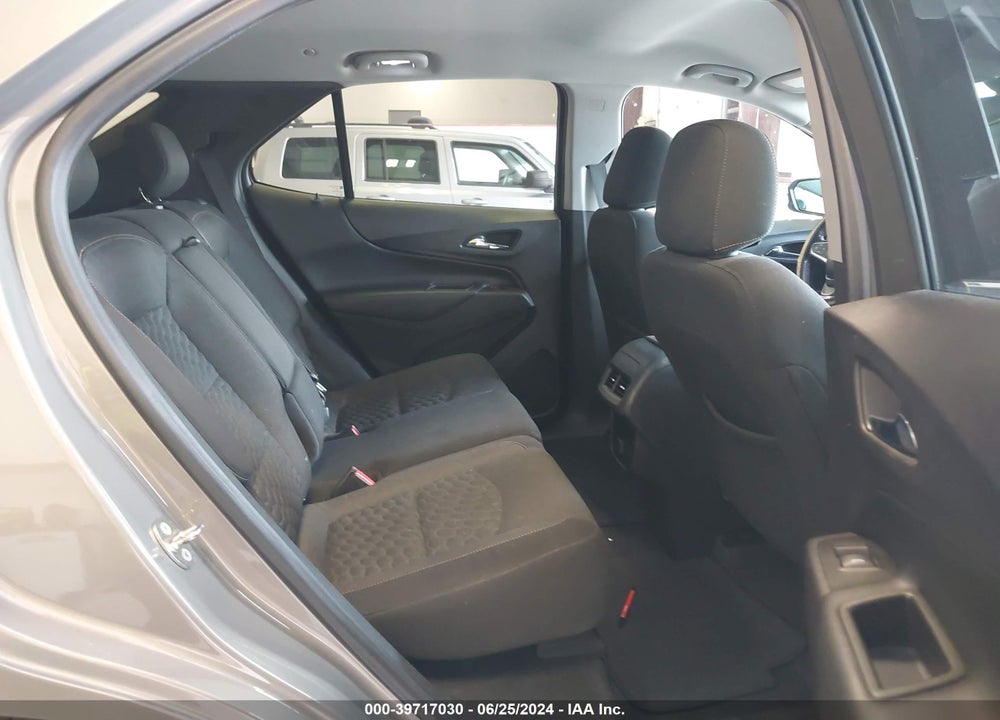 2018 CHEVROLET EQUINOX LT VIN: 3GNAXJEV8JS587236
