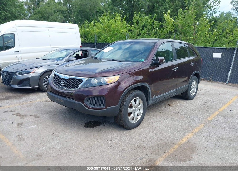 2013 KIA SORENTO LX VIN: 5XYKTCA63DG366068