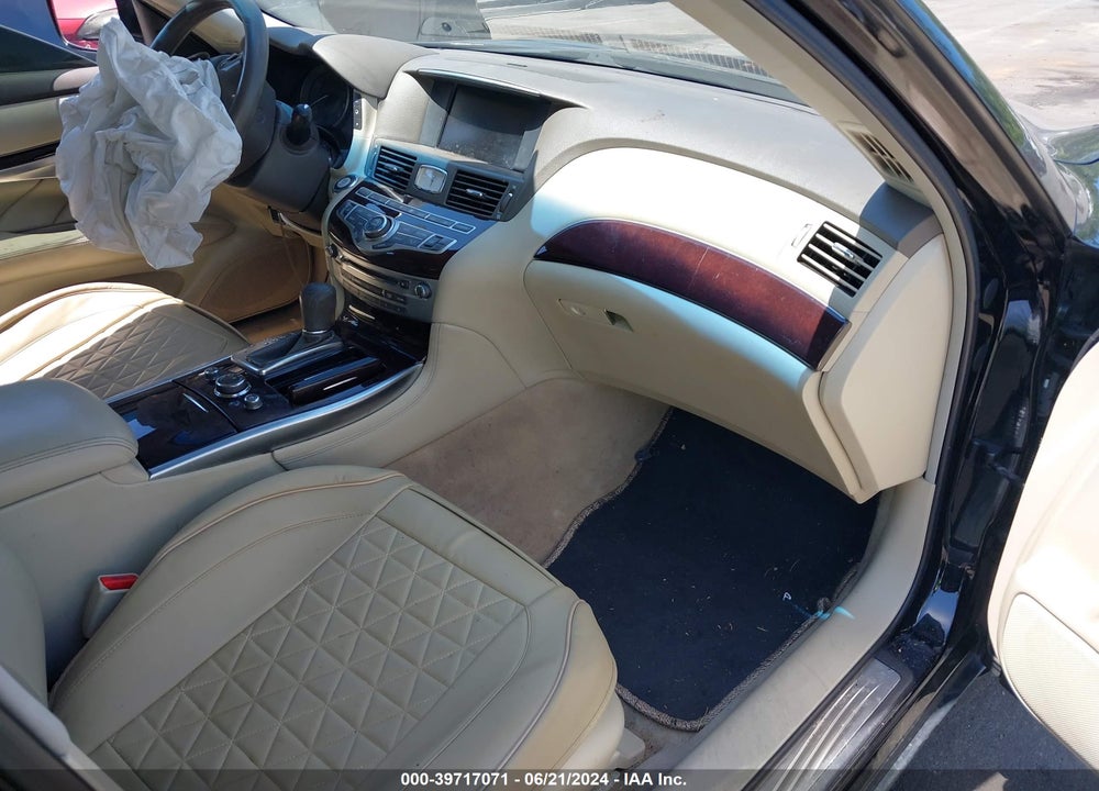 2011 INFINITI M37X VIN: JN1BY1AR5BM374252