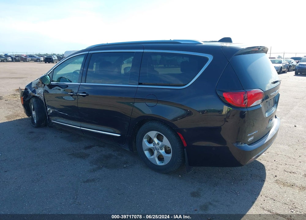 2017 CHRYSLER PACIFICA TOURING L PLUS VIN: 2C4RC1EG7HR652965