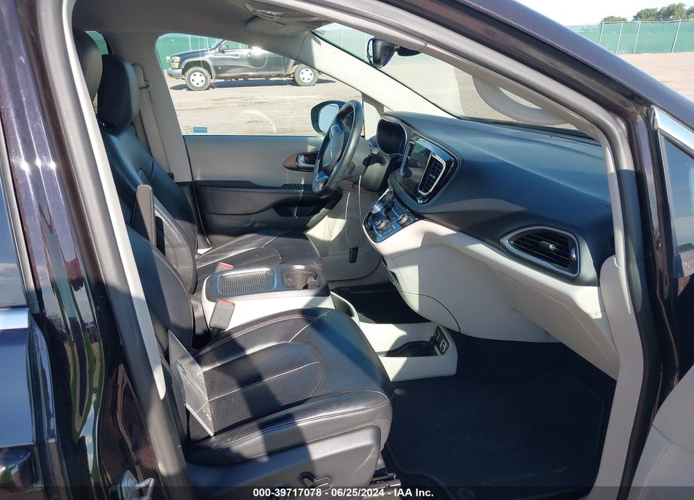 2017 CHRYSLER PACIFICA TOURING L PLUS VIN: 2C4RC1EG7HR652965