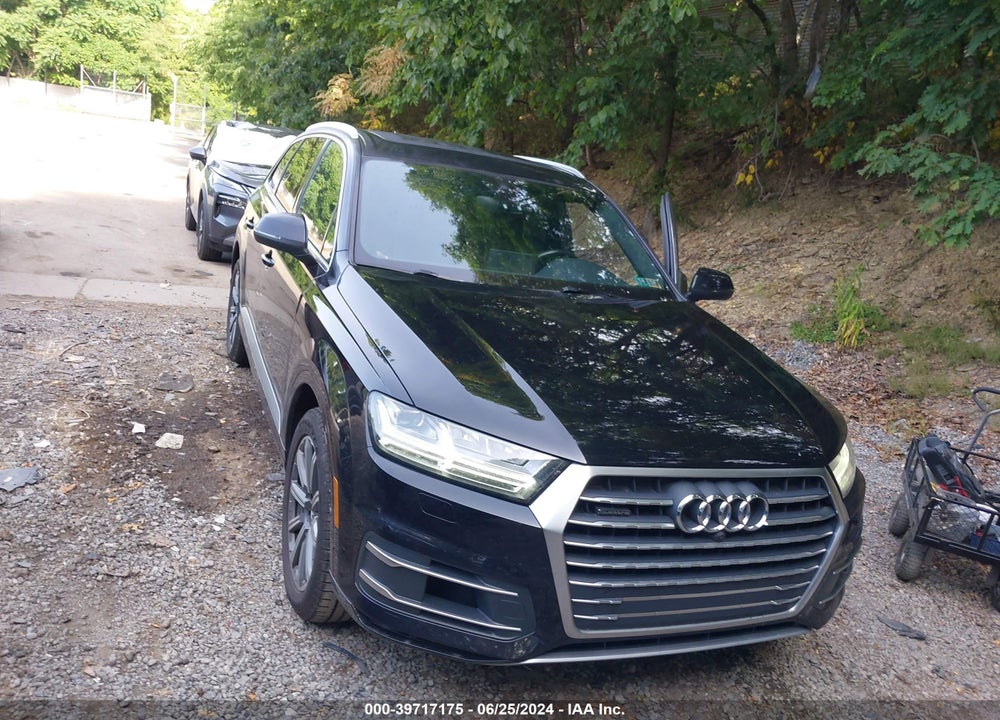 2017 AUDI Q7 3.0T PREMIUM VIN: WA1LAAF75HD055837