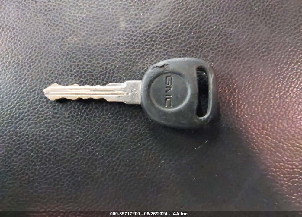 2010 GMC SIERRA 1500 SLE VIN: 3GTRKVE33AG270290