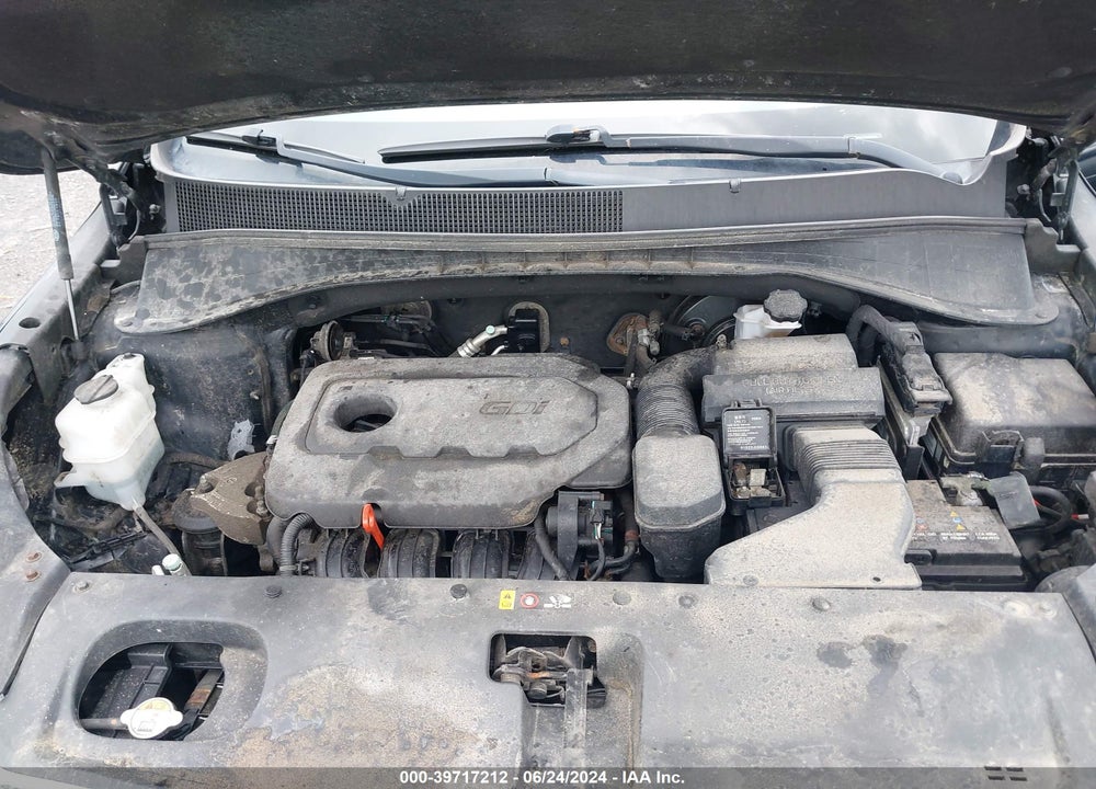 2018 KIA SORENTO 2.4L LX VIN: 5XYPGDA34JG368090