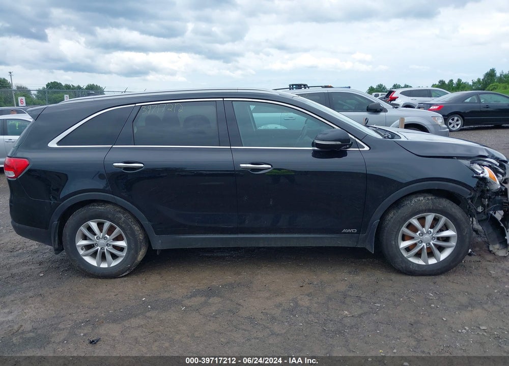 2018 KIA SORENTO 2.4L LX VIN: 5XYPGDA34JG368090