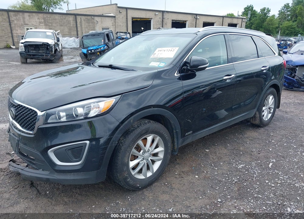 2018 KIA SORENTO 2.4L LX VIN: 5XYPGDA34JG368090