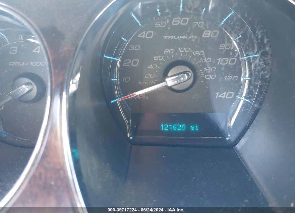 2011 FORD TAURUS VIN: 1FAHP2FW1BG106012