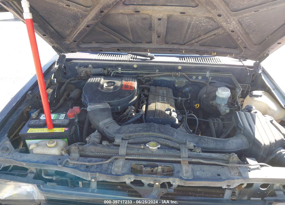 1992 NISSAN TRUCK SHORT WHEELBASE VIN: 1N6SD11S9NC367212