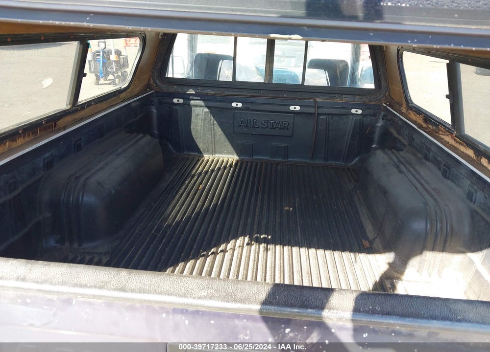 1992 NISSAN TRUCK SHORT WHEELBASE VIN: 1N6SD11S9NC367212
